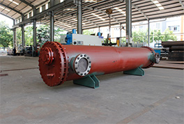 這么大的蒸發器,只是冷水機的一部分